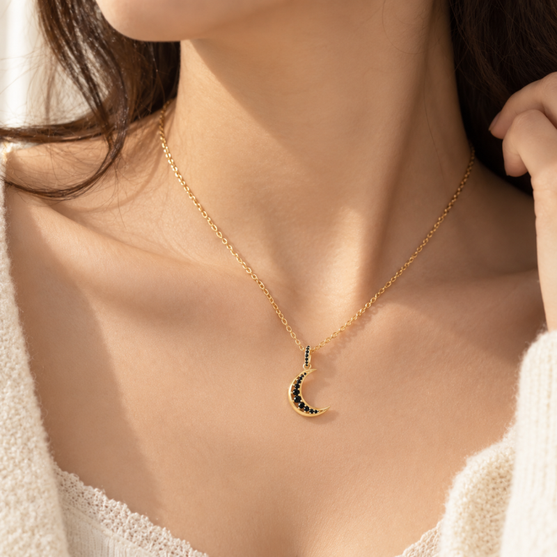 Collar con colgante de luna de cristal negro en oro de 14 quilates-3