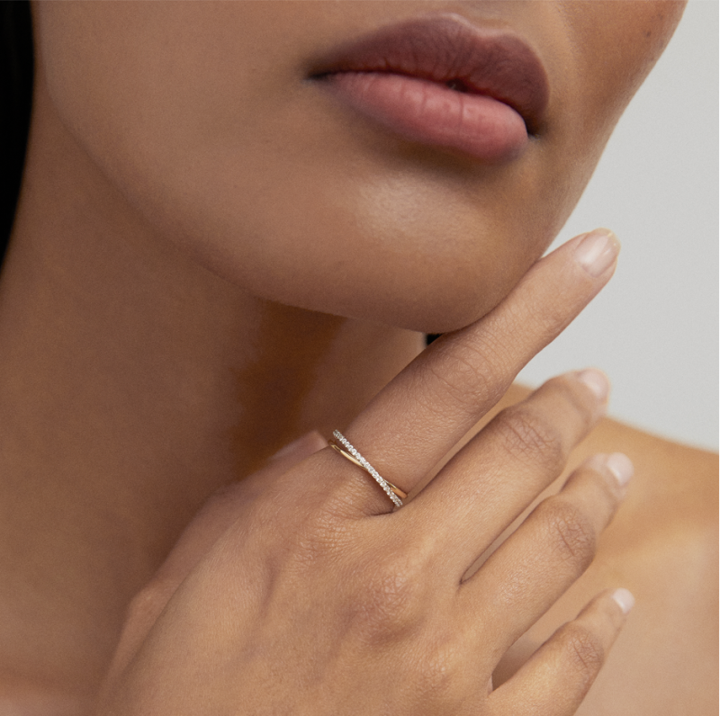 10K Gold 0.16 CT.T.W. Round Cut Diamond Crossover Ring D Color VVS Clarity-2