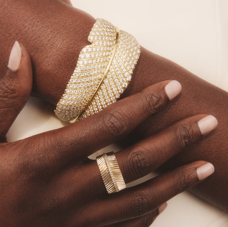 10K Gold 0.25 CT.T.W. Round Cut Diamond Leaves Wedding Band-2