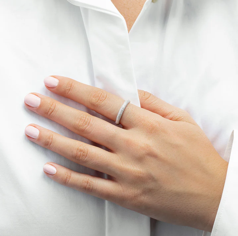 10 Karat Roségold 0,43 Karat TW Petite Pavé Diamant Wolkenring Farbe D Reinheit VVS-2