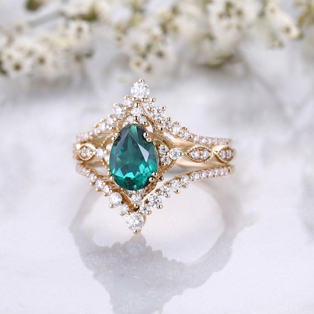 10K Gold 2.5 to 7.5 CT.T.W. Pear Cut Lab Created Emerald Bridal Set Anniversary Ring-3