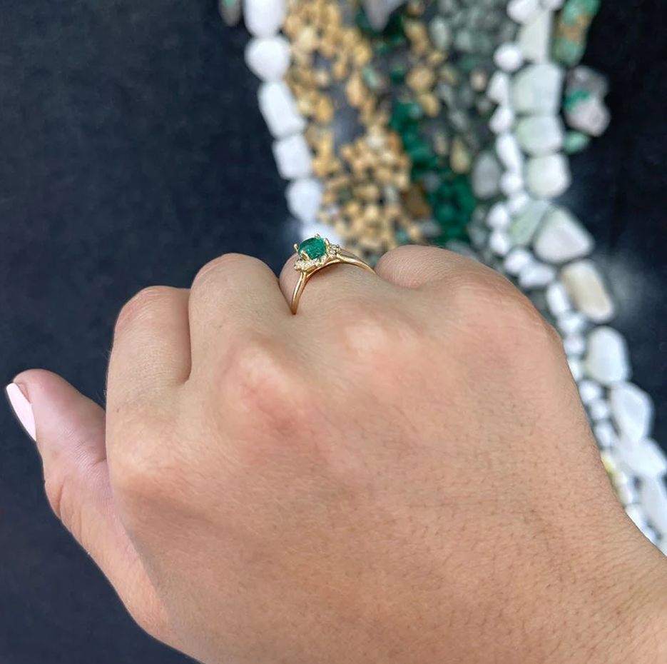 10K Gold 1.6 CT.T.W. Oval Cut Natrual Emerald & Diamond Floral Inspired Halo Engagement Band H Color VS Clarity-3