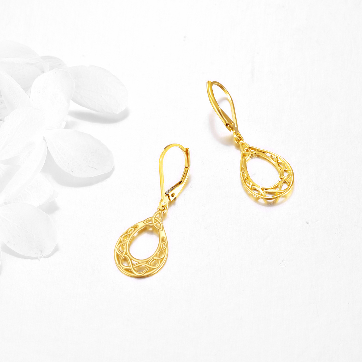 Boucles d'oreilles pendantes en or 10 carats avec nœud celtique-4