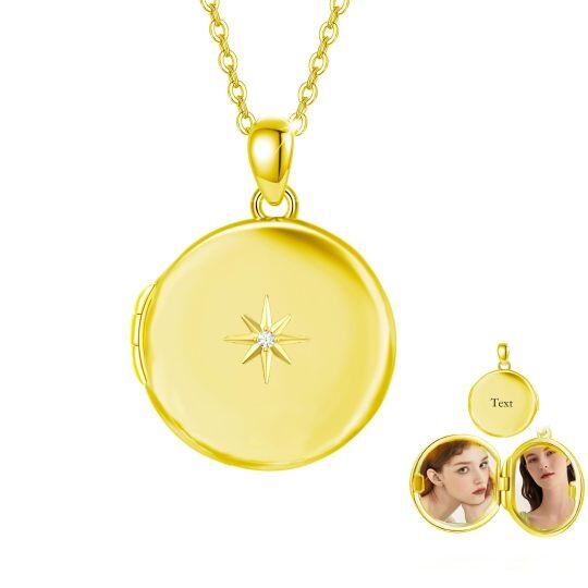 Collana con ciondolo fotografico personalizzato con incisione circolare in zirconia cubica in oro 10K