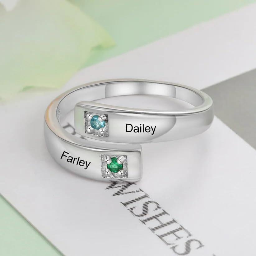 Ring aus 10-karätigem Gold mit rundem kubischem Zirkonia, personalisierter Geburtsstein-Gravurring für Frauen-4