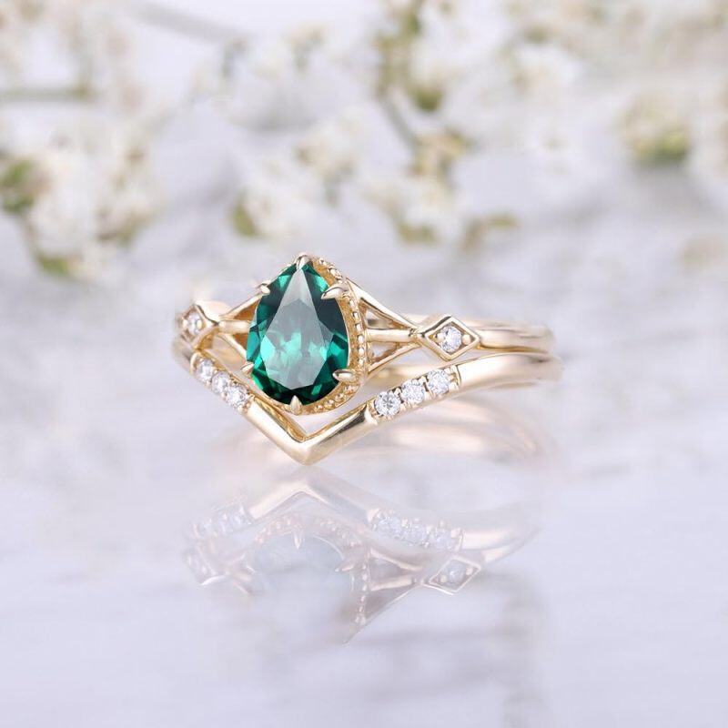 10K White Gold Pear Cut Emerald Personalized Engraving & Couple Engagement Ring-2