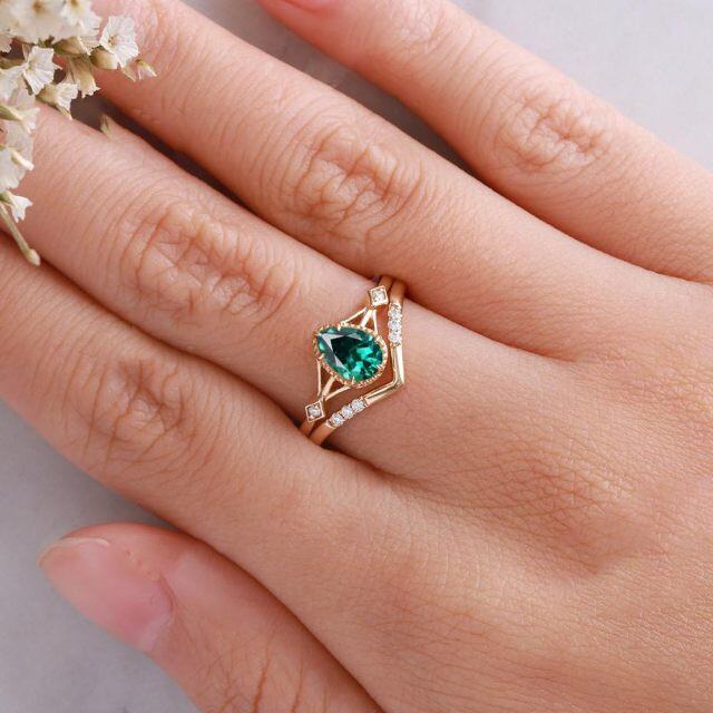 10K Gold 1 ct Pear Shaped Emerald Stone Personalized Engraving & Couple Engagement Ring-4