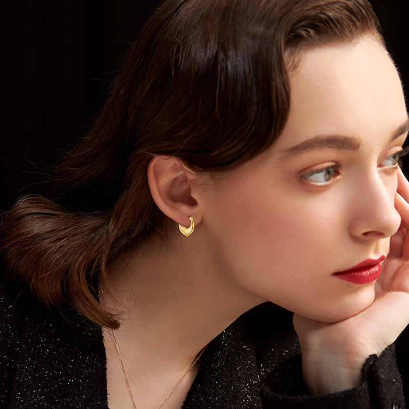 Herzförmige Creolen aus 18-karätigem Gold-2