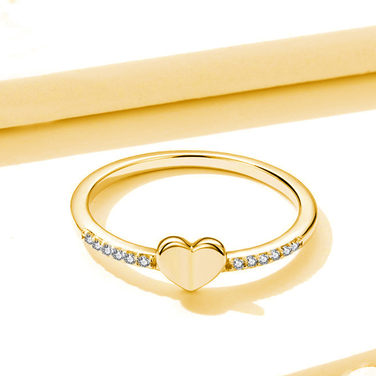 10K Yellow Gold Round Diamond Heart Ring For Women-3