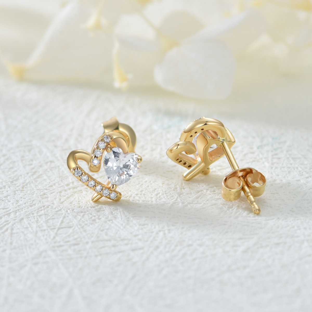 18K Gold Moissanite Heart Stud Earrings-4