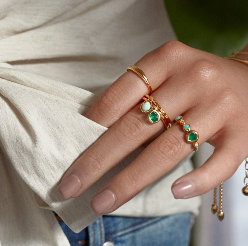 Pierścień z 18-karatowego złota z wieloma kamieniami szlachetnymi-2