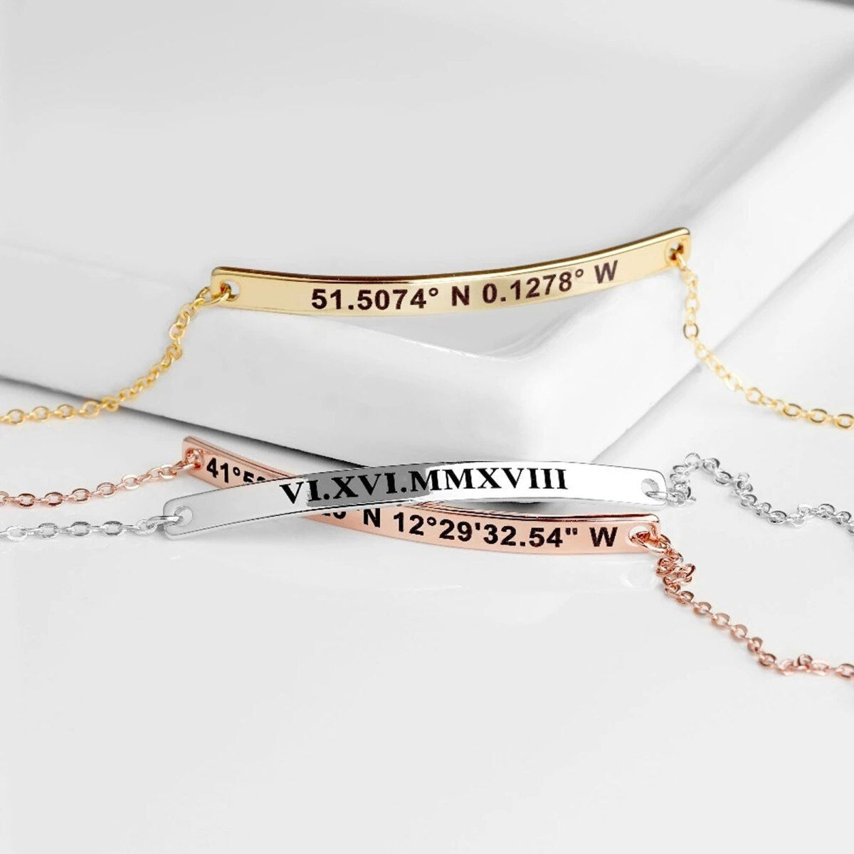 Bracciale identificativo personalizzato con nome classico in oro 10K-4