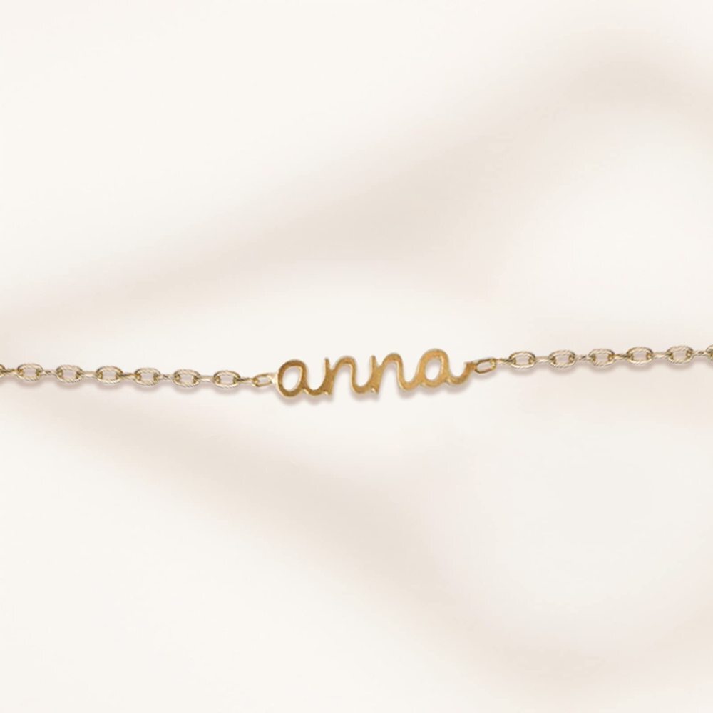 Pulseira com pingente de nome clássico personalizado em ouro 10K-3
