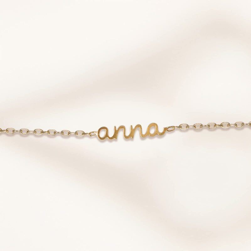 Pulsera clásica personalizada con dije de nombre en oro de 14 quilates-3