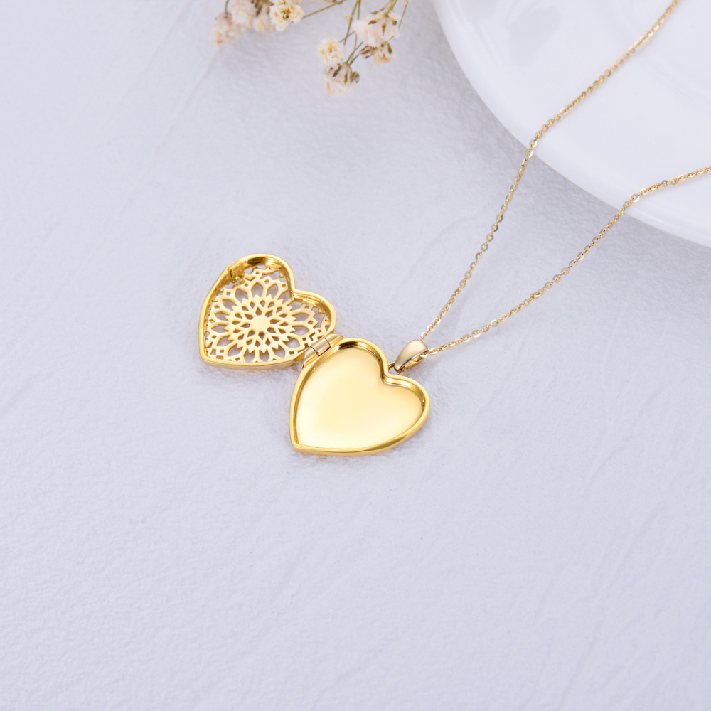 Collar con medallón fotográfico personalizado con corazón de girasol en oro de 10 quilates-6