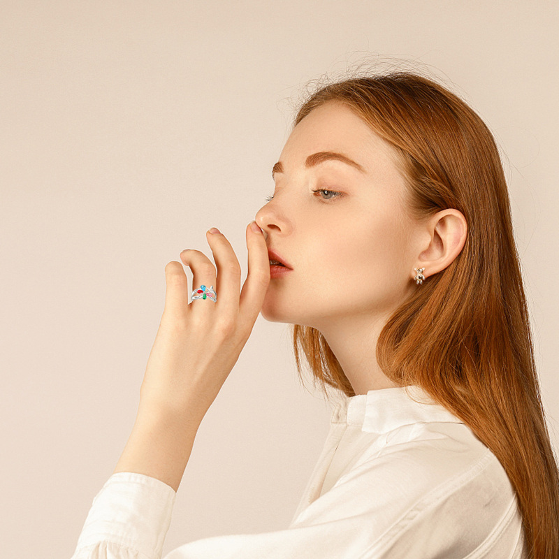 10-karatowe różowe złoto Butterfly Cubic Zirconia Spersonalizowane grawerowanie i pierścionek z kamieniem narodzin-2