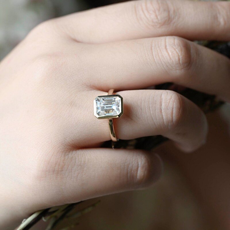 Anillo de compromiso de oro blanco de 10 quilates con moissanita 3CT en forma de princesa-3