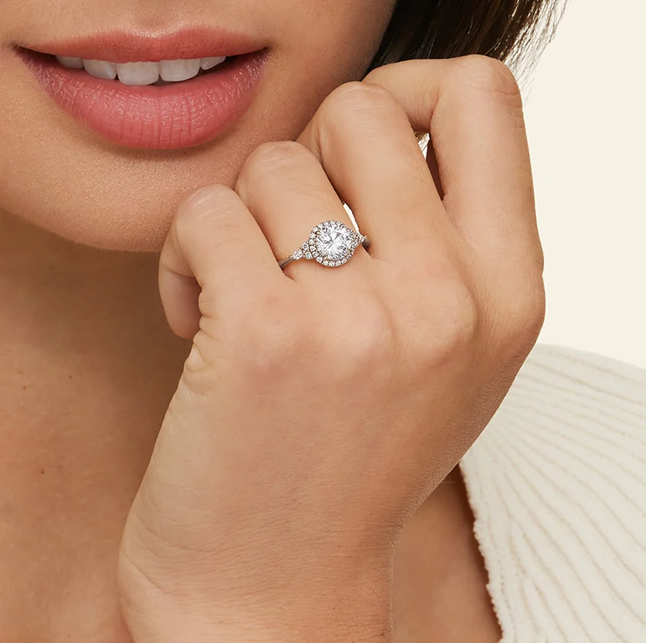Aliança de noivado em ouro branco 10K, 0,75 a 3,25 ct.T.W., com corte almofada e diamante criado em laboratório, com certificação IGI-2