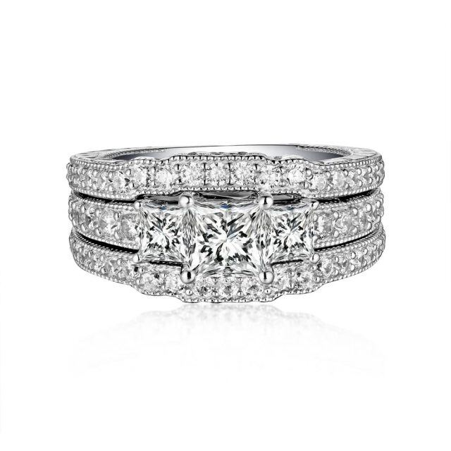 Bague personnalisée classique en or blanc 10 carats avec moissanite princesse carrée de 2,8 ct-1