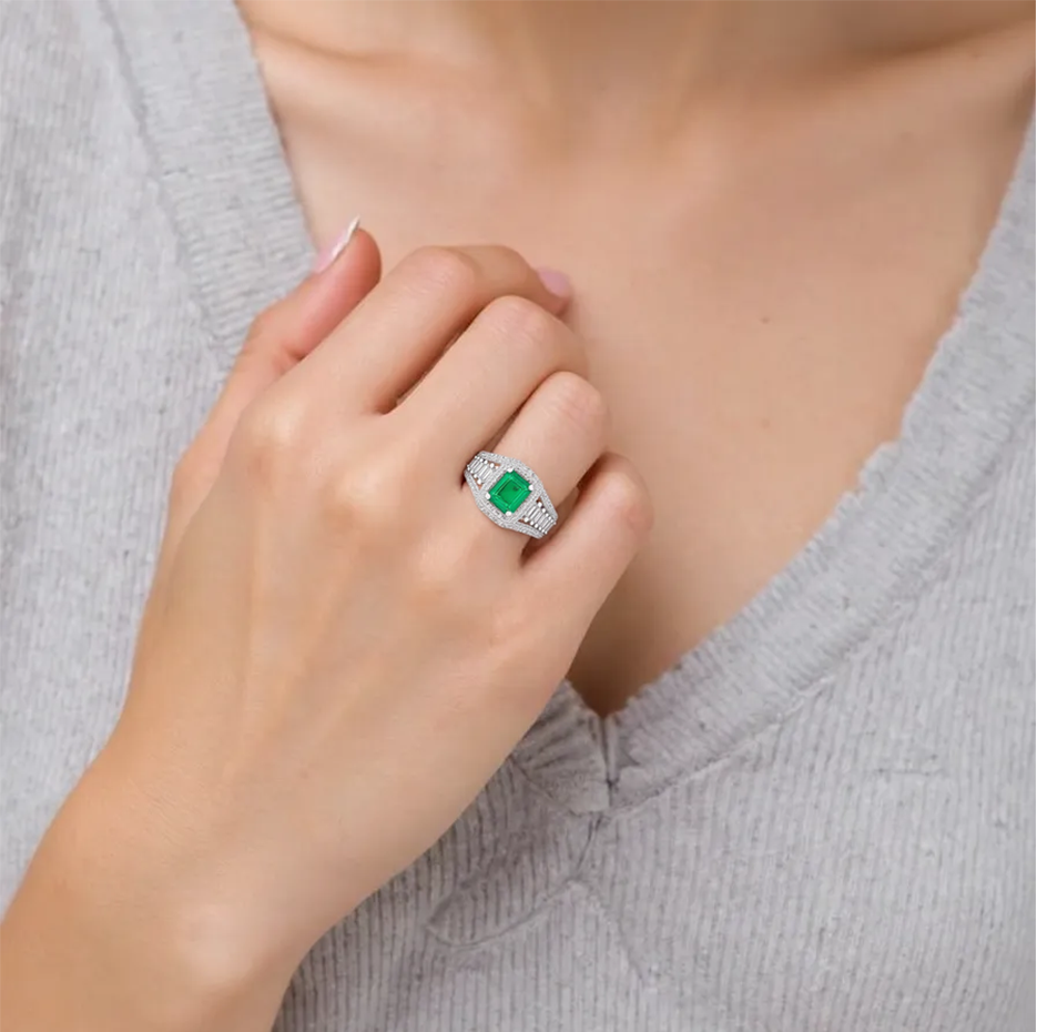 Aliança de noivado em ouro branco de 10 quilates com lapidação esmeralda e diamantes criados em laboratório de 2,3 ct.T.W.-2