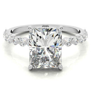 Anillo de compromiso de moissanita con halo de corte esmeralda en oro blanco de 10 quilates-19