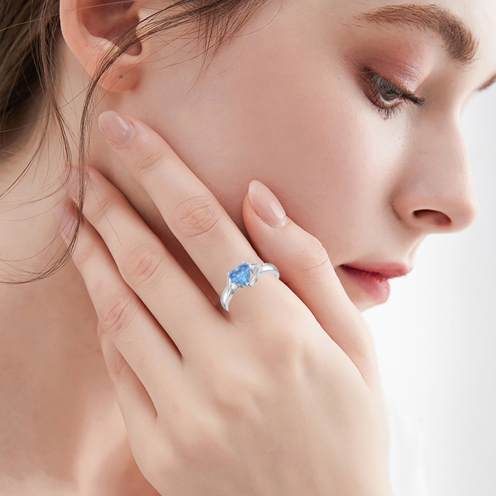 Anillo de oro blanco de 10 quilates con circonita cúbica en forma de corazón y piedra de nacimiento grabada personalizada-3
