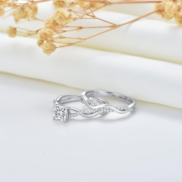 10K White Gold Moissanite Wedding Ring-3