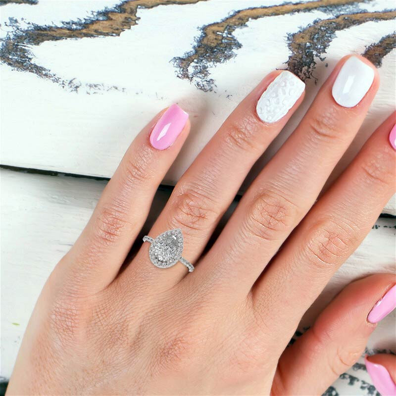 Anillo de compromiso de oro blanco de 10 quilates con halo de moissanita talla pera-2