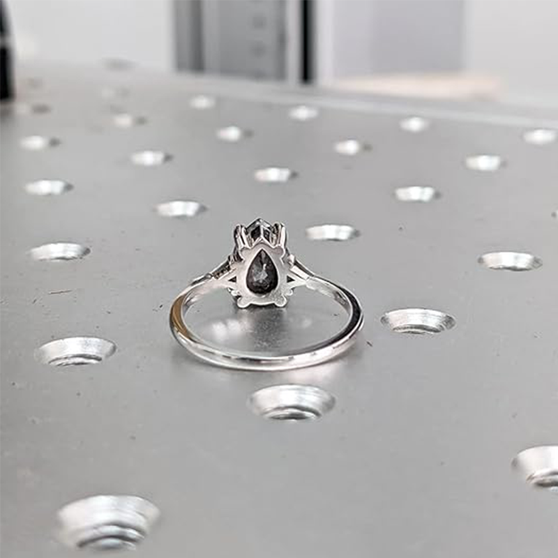 Anillo de diamantes Herkimer en forma de pera en oro blanco de 10 quilates-6