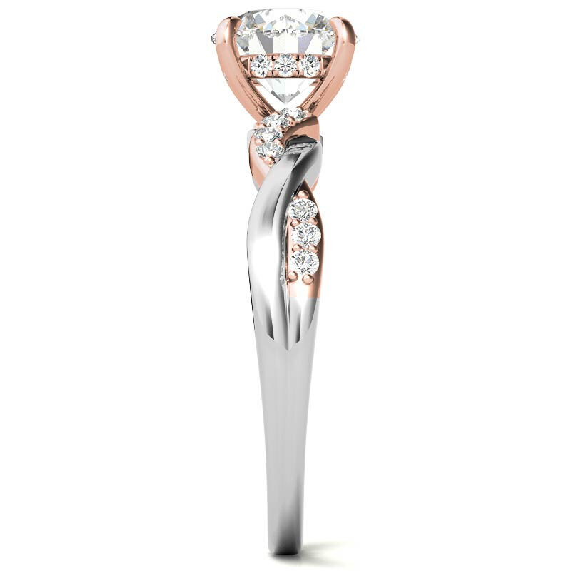 Anillo de compromiso de moissanita de corte redondo en platino-7