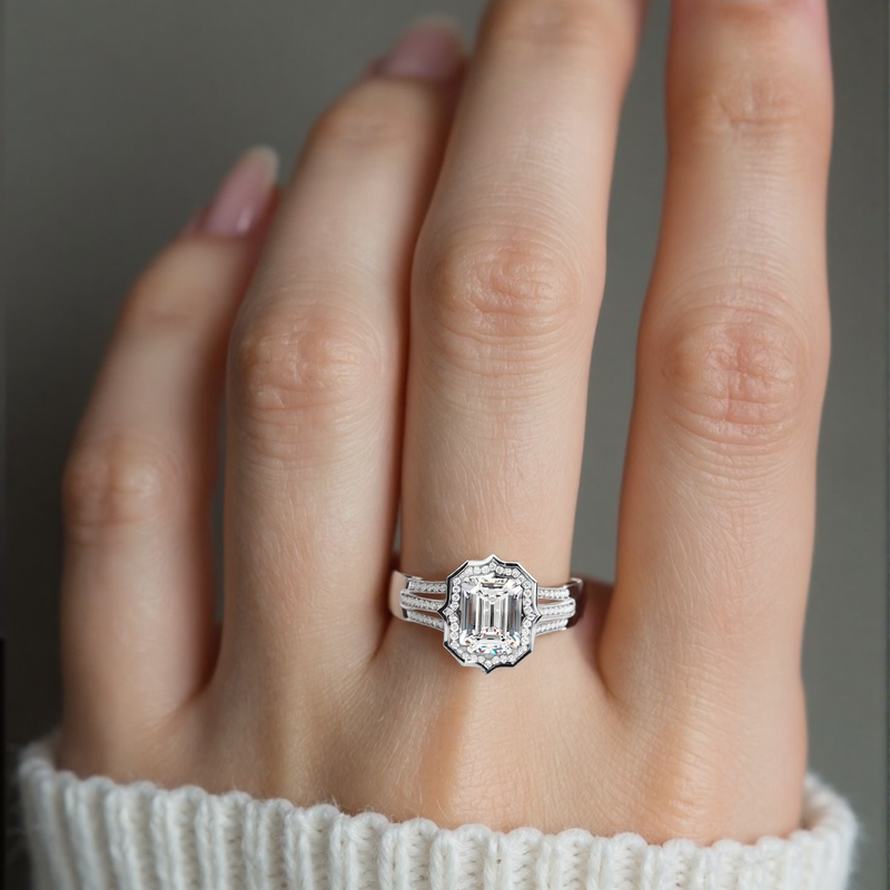 Anel de Noivado Personalizado com Halo em Ouro Rosa de 14 quilates com Diamante de 1 Quilate em Corte Esmeralda Cultivado em Laboratório-2