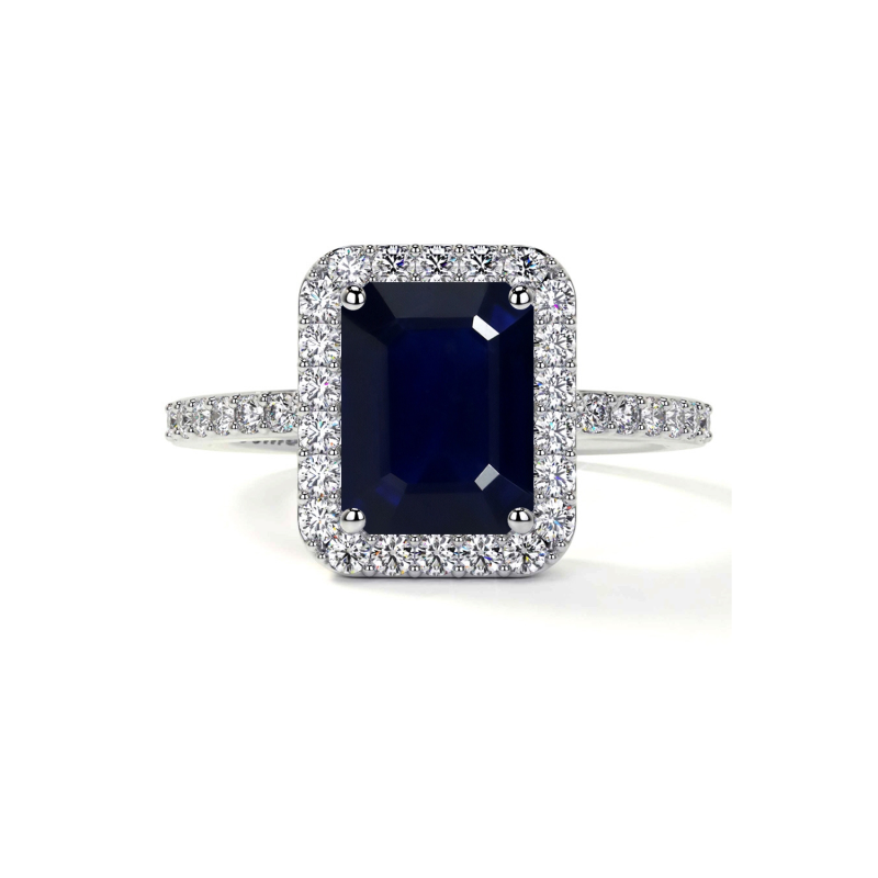 Anillo de compromiso personalizado de oro blanco de 10 quilates con corte esmeralda y engaste clásico de halo.-3