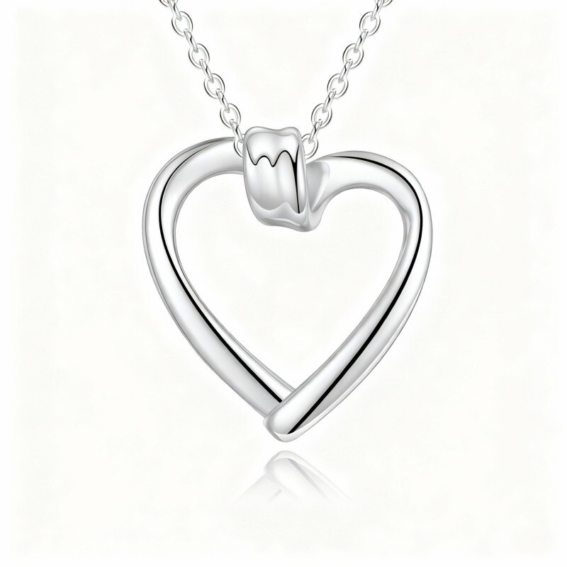 Collar con colgante de corazón de platino con baño de oro blanco-1