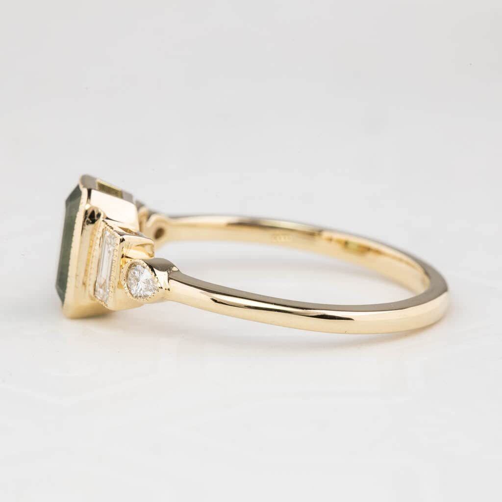 14K Gold 1CT Radiant Cut Smaragd Kristall Verlobungsring mit Baguette Birne geschnitten Mo-5