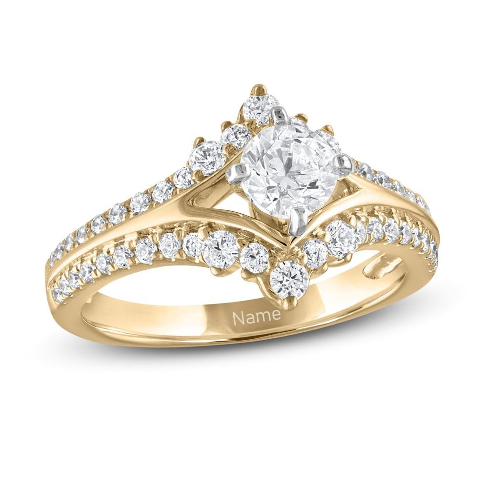 Anillo de compromiso con grabado personalizado de moissanita redonda de 1,5 quilates de peso total en oro de 10 quilates.-1