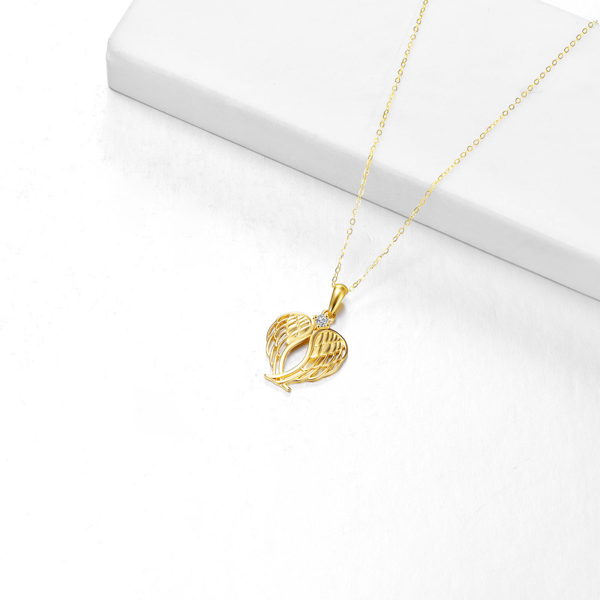 Collier en or 14K avec pendentif en forme de coeur et ailes d'ange en zircon cubique-4