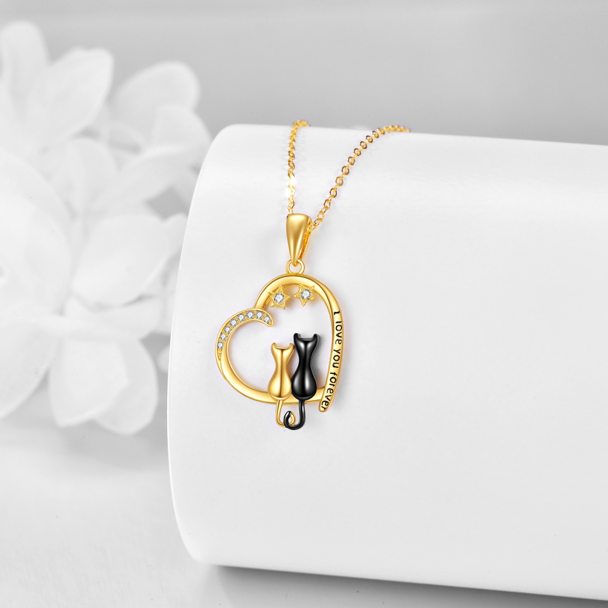 Collar con colgante de gato, corazón y estrella con circonita cúbica negra en oro de 14 quilates y palabra grabada.-3