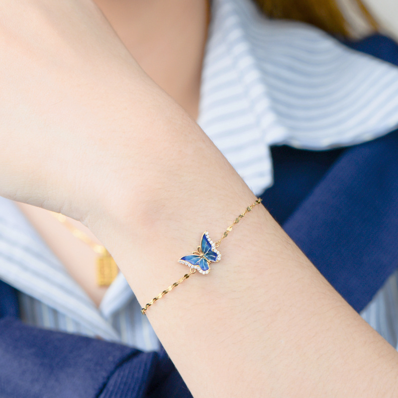 Pulseira com pendente borboleta em ouro branco 14K-4