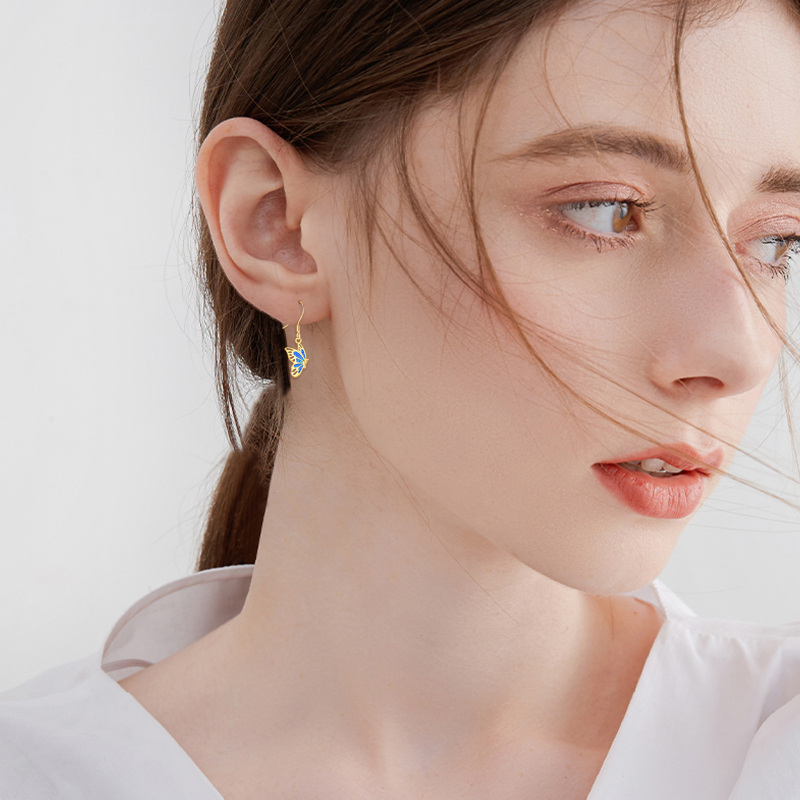 Brincos Opala em Forma de Borboleta em Ouro Branco 10K-2