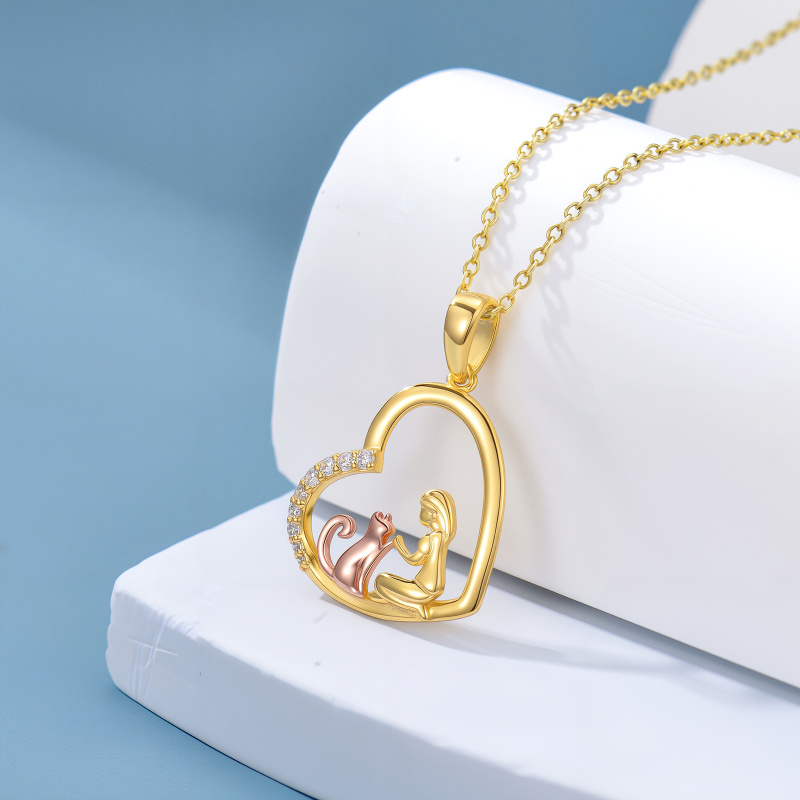 Collar con colgante de gato y corazón en oro de 14 quilates y oro rosa con circonitas cúbicas-3