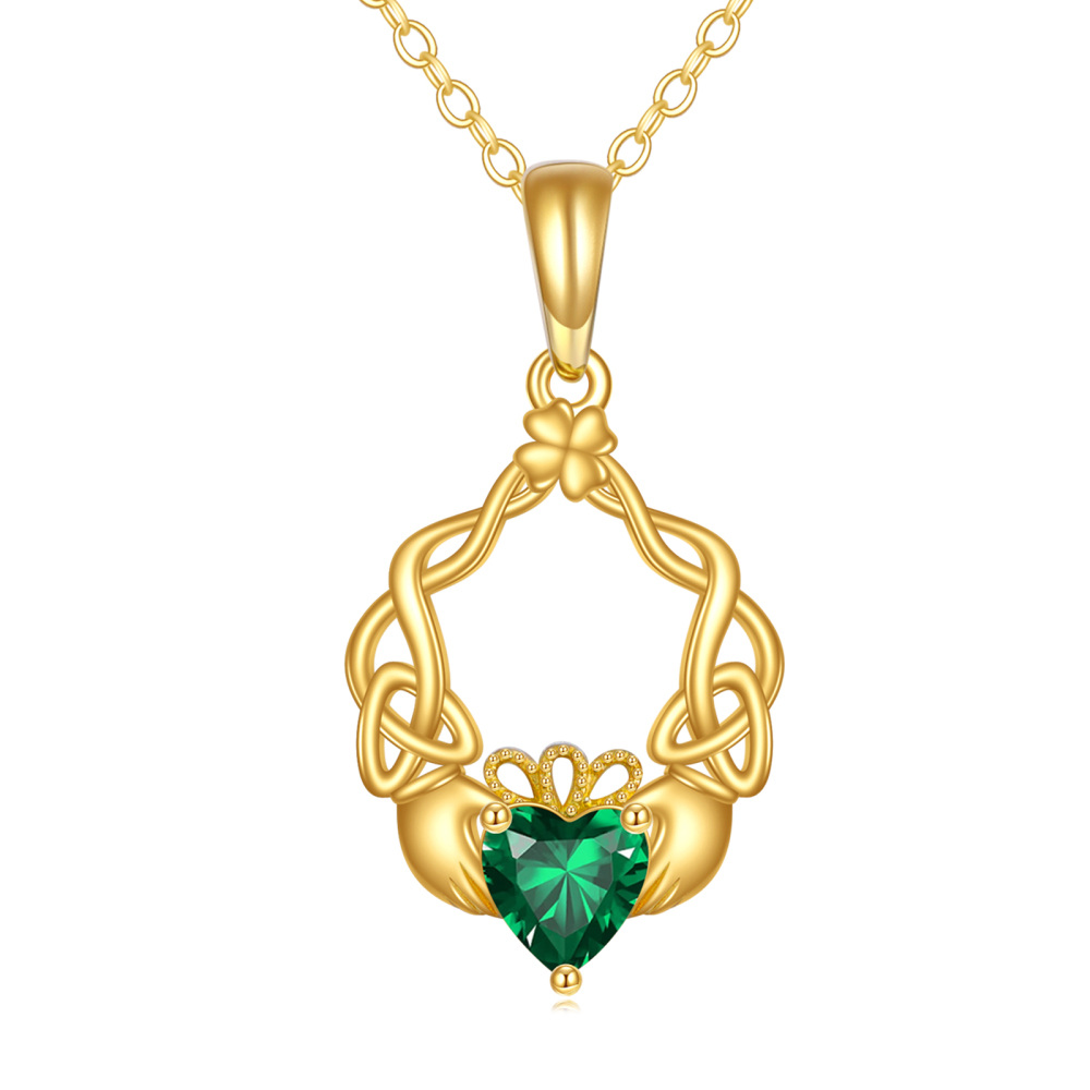 Colar com pingente Claddagh de nó celta de zircônia cúbica em ouro 10K-1