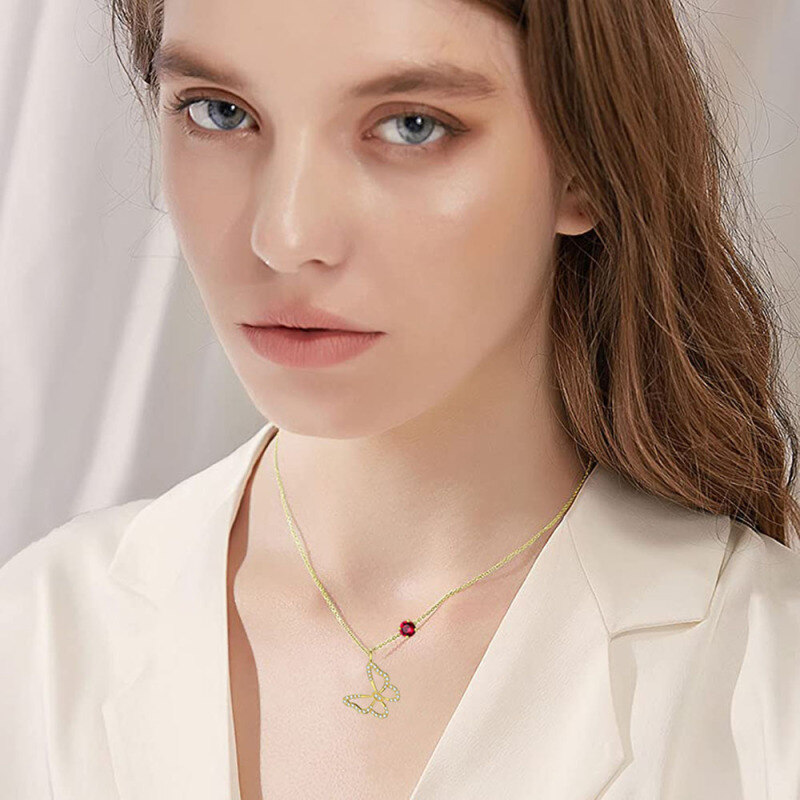 Collier pendentif papillon en or 10 carats avec zircon cubique de forme circulaire-3