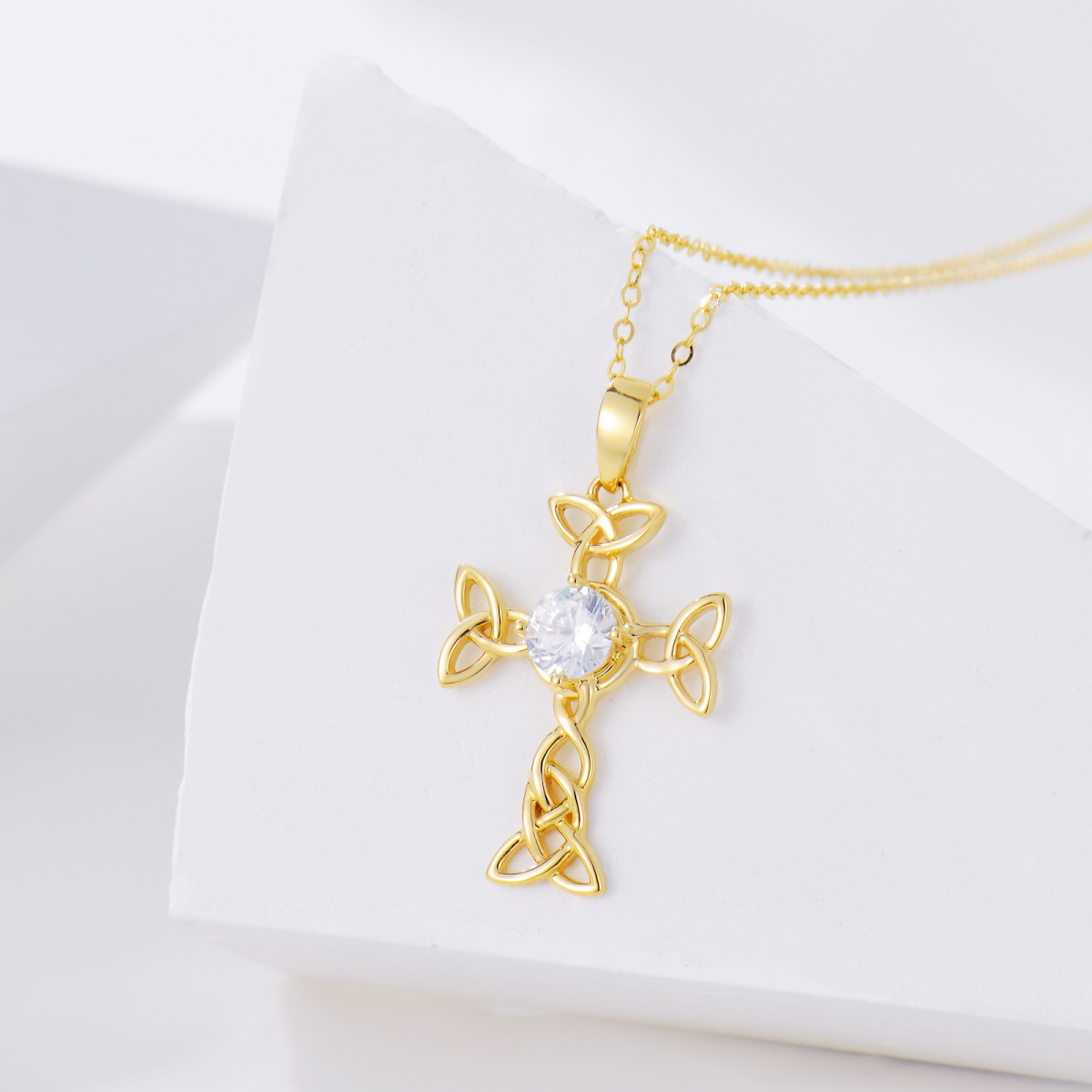 Collana con nodo e croce celtica a forma di cerchio in oro 14K con zirconi cubici-4