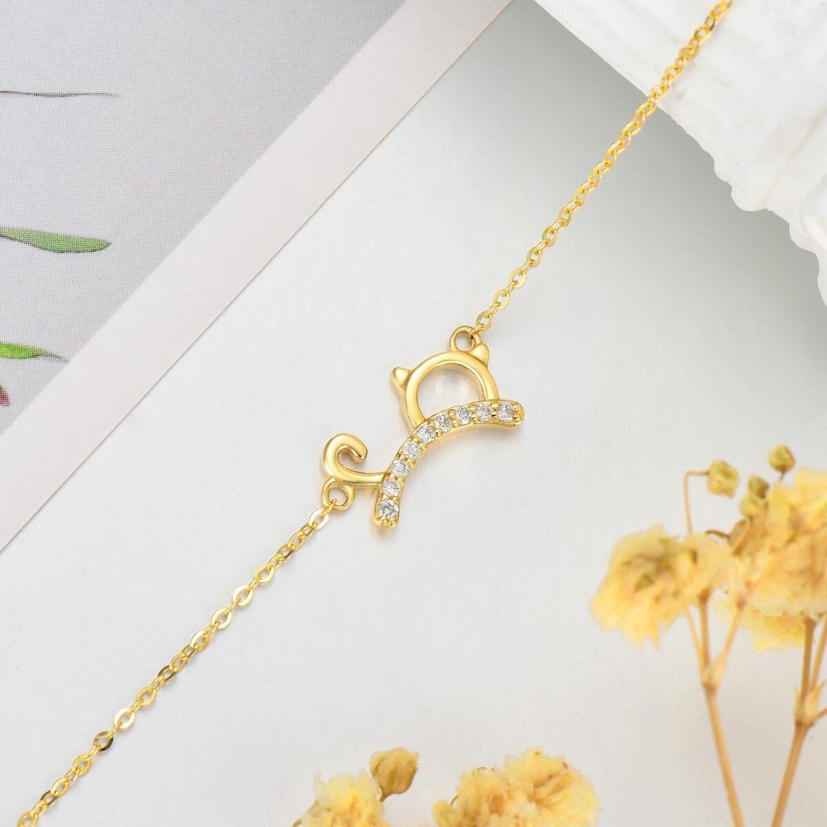 Pulseira em ouro 14K com pingente de diamante em forma de gato-4