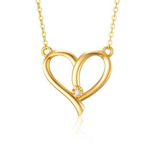 Collana con ciondolo a forma di cuore di diamante circolare in oro 14K