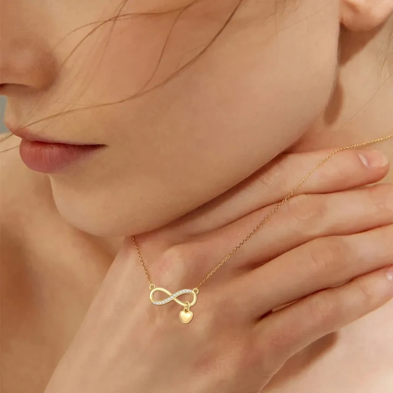 Collier en or 10K avec pendentif circulaire en zircon cubique en forme de coeur et symbole-2