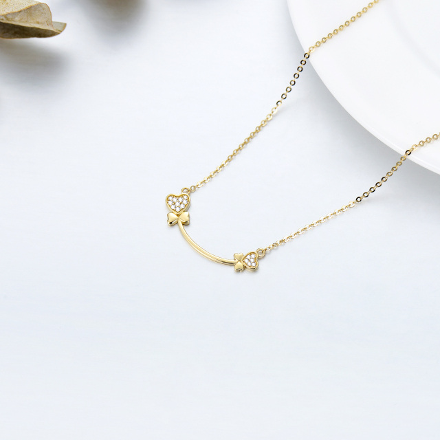 Colar com pingente de coração de moissanite em forma circular em ouro 14K-5