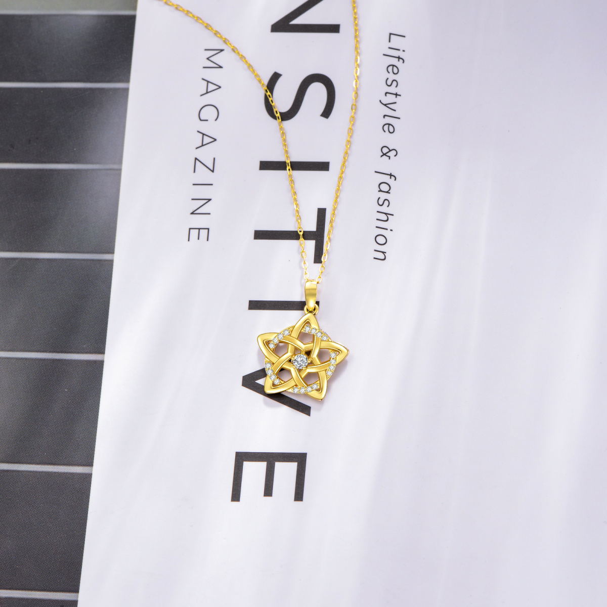 14K Gold kreisförmig Moissanite Pentagramm & Runde Anhänger Halskette-4