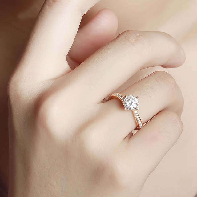 Anel de casamento redondo de moissanite em formato circular em ouro 14K-2