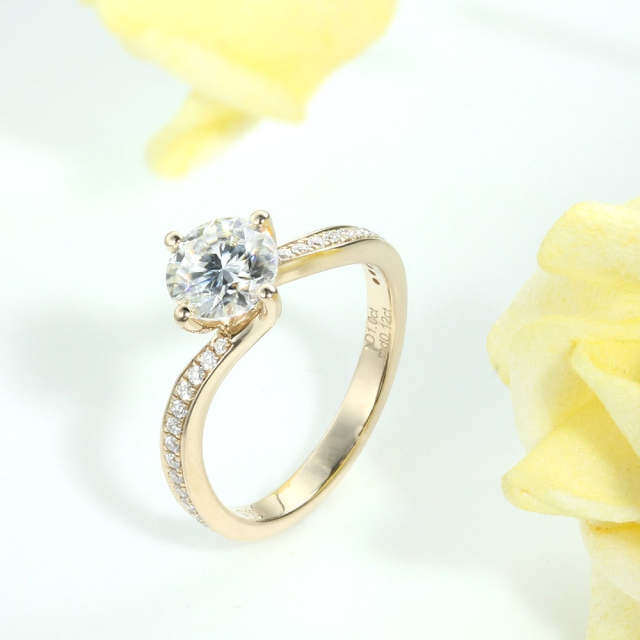 Anel de casamento redondo de moissanite em formato circular em ouro 14K-4